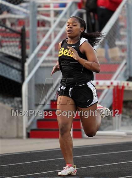 Thumbnail 3 in Iowa City Sherwood Relays (Hurdles/Running Events) photogallery.
