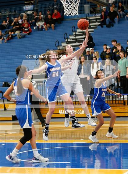 Thumbnail 3 in San Juan vs. Grantsville (UHSAA 3A Quarterfinal) photogallery.