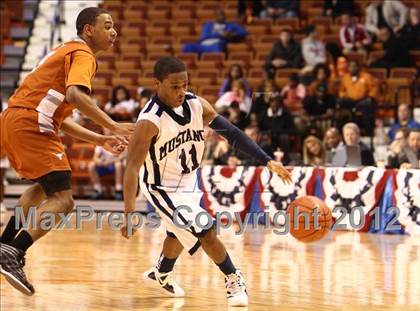 Thumbnail 1 in Capital Prep vs. Immaculate (CIAC Class S Final) photogallery.