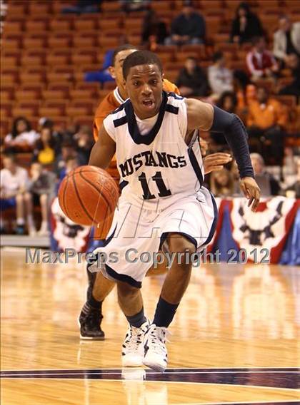 Thumbnail 1 in Capital Prep vs. Immaculate (CIAC Class S Final) photogallery.