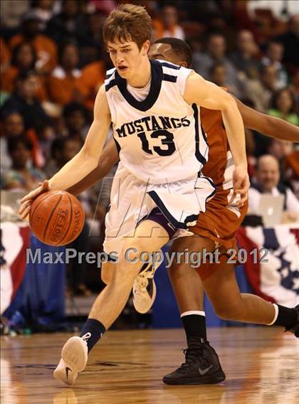 Thumbnail 2 in Capital Prep vs. Immaculate (CIAC Class S Final) photogallery.