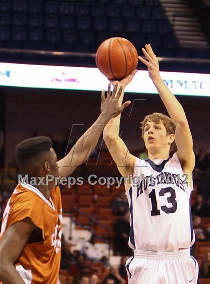 Thumbnail 3 in Capital Prep vs. Immaculate (CIAC Class S Final) photogallery.