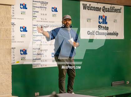Thumbnail 2 in UIL 3A Boys Golf Awards photogallery.