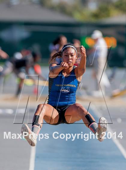 Thumbnail 1 in CIF SS Track and Field Masters Meet (Girls Events) photogallery.