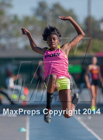 Thumbnail 2 in CIF SS Track and Field Masters Meet (Girls Events) photogallery.