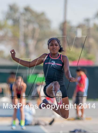 Thumbnail 2 in CIF SS Track and Field Masters Meet (Girls Events) photogallery.