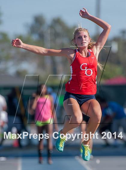 Thumbnail 2 in CIF SS Track and Field Masters Meet (Girls Events) photogallery.