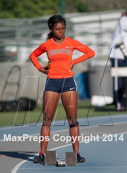 Thumbnail 1 in CIF SS Track and Field Masters Meet (Girls Events) photogallery.
