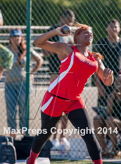 Thumbnail 3 in CIF SS Track and Field Masters Meet (Girls Events) photogallery.