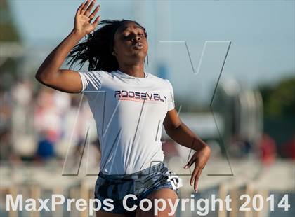 Thumbnail 3 in CIF SS Track and Field Masters Meet (Girls Events) photogallery.