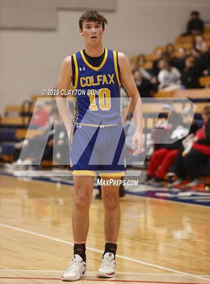 Thumbnail 3 in Pendleton vs. Colfax (Avista Holiday Tournament) photogallery.