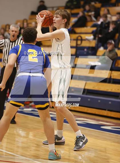 Thumbnail 2 in Pendleton vs. Colfax (Avista Holiday Tournament) photogallery.