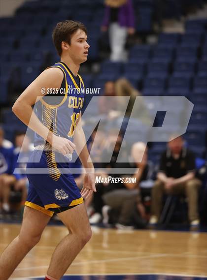 Thumbnail 2 in Pendleton vs. Colfax (Avista Holiday Tournament) photogallery.