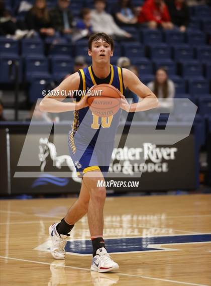 Thumbnail 3 in Pendleton vs. Colfax (Avista Holiday Tournament) photogallery.