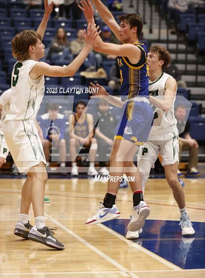 Thumbnail 3 in Pendleton vs. Colfax (Avista Holiday Tournament) photogallery.
