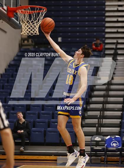 Thumbnail 3 in Pendleton vs. Colfax (Avista Holiday Tournament) photogallery.