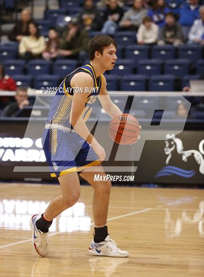 Thumbnail 3 in Pendleton vs. Colfax (Avista Holiday Tournament) photogallery.
