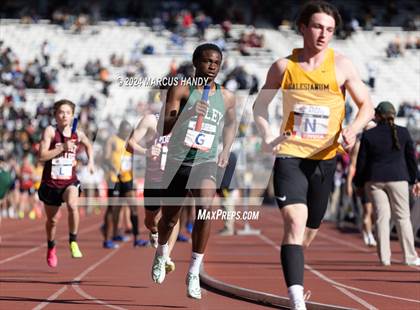 Thumbnail 1 in Penn Relays (Distance Medley) photogallery.