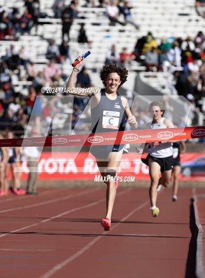 Thumbnail 3 in Penn Relays (Distance Medley) photogallery.