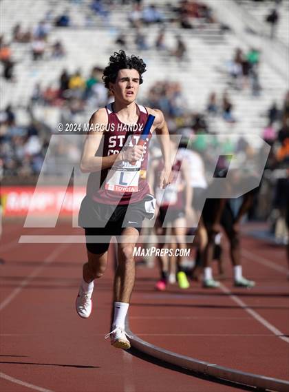 Thumbnail 3 in Penn Relays (Distance Medley) photogallery.