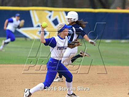 Thumbnail 1 in Grossmont vs. University City (CIF SDS D3 Final) photogallery.