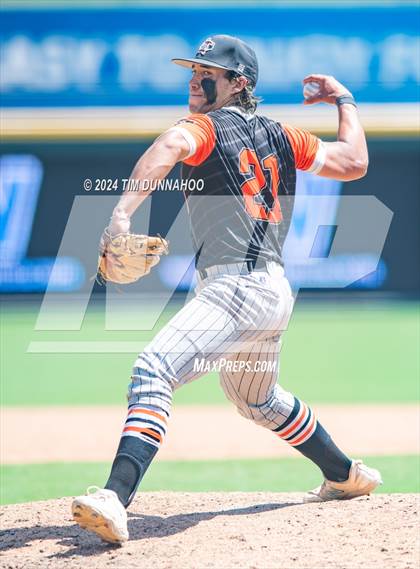 Thumbnail 1 in Ira vs. Fayetteville (UIL 1A Baseball Final) photogallery.