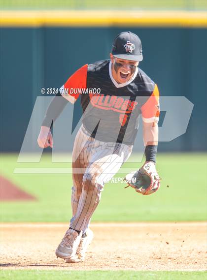 Thumbnail 1 in Ira vs. Fayetteville (UIL 1A Baseball Final) photogallery.