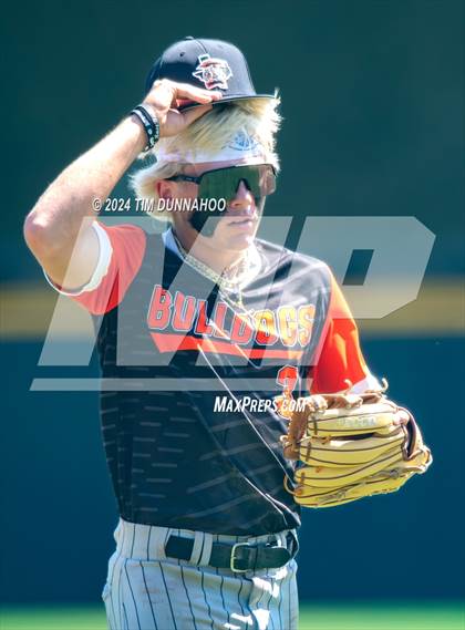 Thumbnail 1 in Ira vs. Fayetteville (UIL 1A Baseball Final) photogallery.