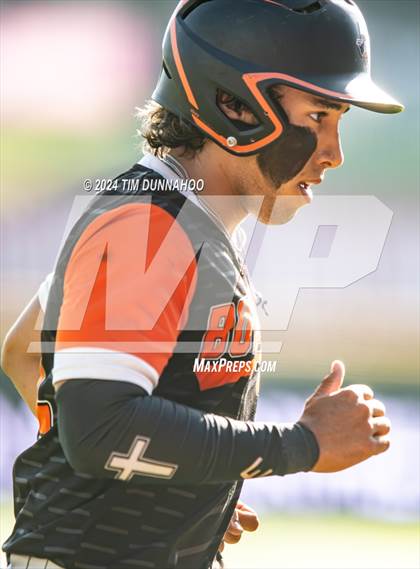 Thumbnail 1 in Ira vs. Fayetteville (UIL 1A Baseball Final) photogallery.