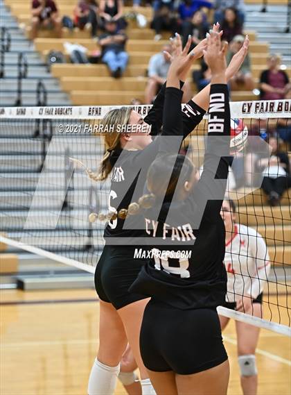 Thumbnail 2 in Memorial @ Cy-Fair photogallery.