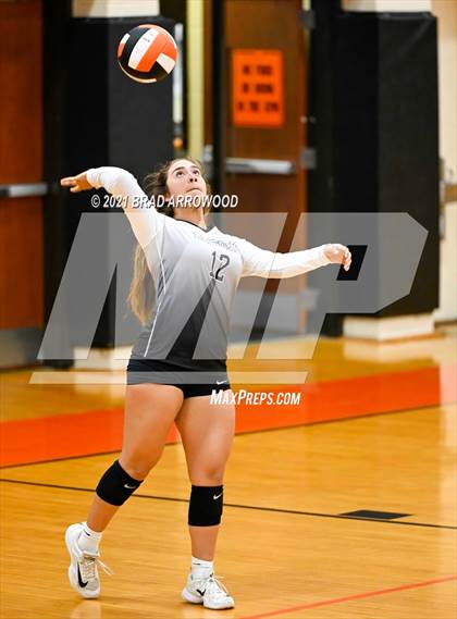 Thumbnail 1 in Ledford @ North Davidson photogallery.