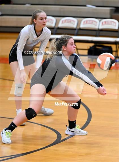 Thumbnail 3 in Ledford @ North Davidson photogallery.