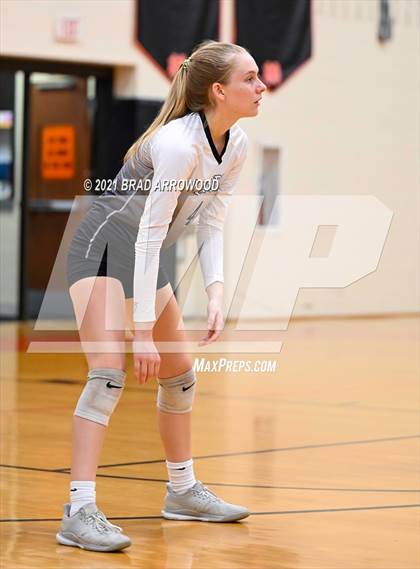 Thumbnail 2 in Ledford @ North Davidson photogallery.