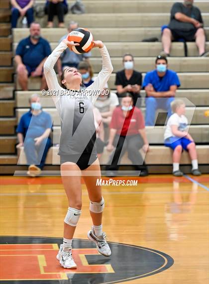 Thumbnail 2 in Ledford @ North Davidson photogallery.