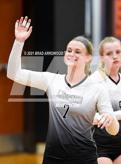 Thumbnail 3 in Ledford @ North Davidson photogallery.