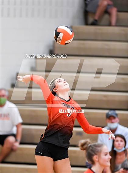 Thumbnail 2 in Ledford @ North Davidson photogallery.