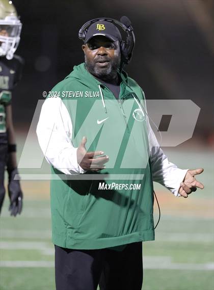 Thumbnail 2 in Long Beach Poly vs. Serra (Honor Bowl) photogallery.