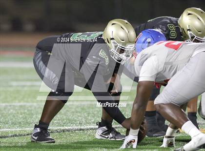Thumbnail 1 in Long Beach Poly vs. Serra (Honor Bowl) photogallery.