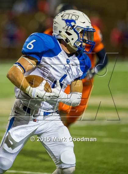 Thumbnail 3 in Seven Lakes vs Katy Taylor photogallery.