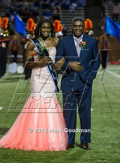 Thumbnail 1 in Seven Lakes vs Katy Taylor photogallery.