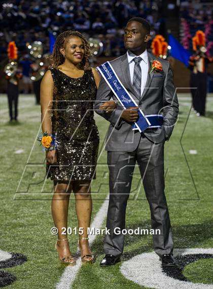 Thumbnail 2 in Seven Lakes vs Katy Taylor photogallery.