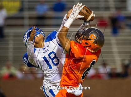 Thumbnail 2 in Seven Lakes vs Katy Taylor photogallery.