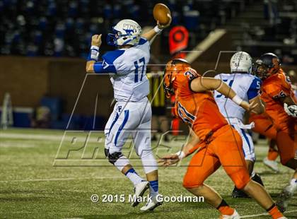 Thumbnail 2 in Seven Lakes vs Katy Taylor photogallery.