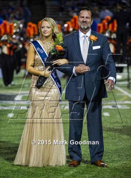 Thumbnail 1 in Seven Lakes vs Katy Taylor photogallery.