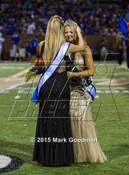 Thumbnail 3 in Seven Lakes vs Katy Taylor photogallery.