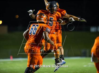 Thumbnail 2 in Seven Lakes vs Katy Taylor photogallery.