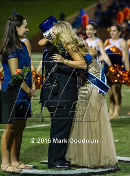 Thumbnail 2 in Seven Lakes vs Katy Taylor photogallery.