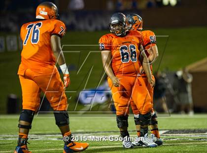 Thumbnail 2 in Seven Lakes vs Katy Taylor photogallery.
