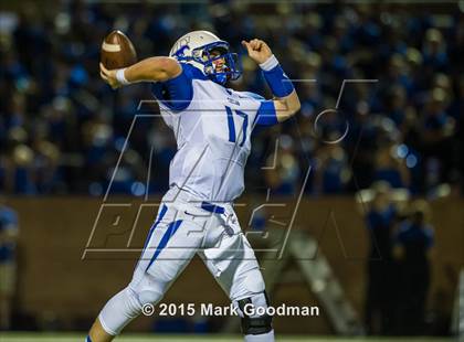 Thumbnail 3 in Seven Lakes vs Katy Taylor photogallery.