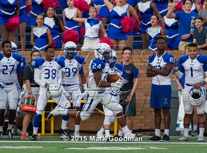 Thumbnail 2 in Seven Lakes vs Katy Taylor photogallery.